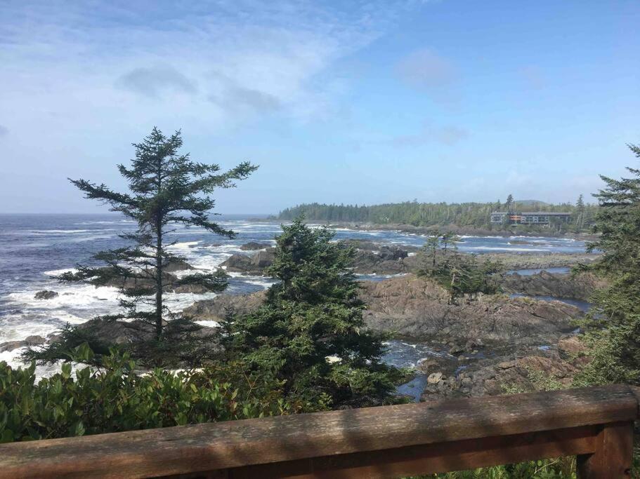 Forest Sweet Retreat Hot Tub & Wood Fired Sauna Ucluelet Exterior foto