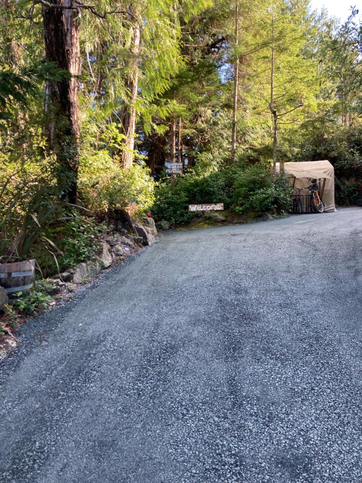 Forest Sweet Retreat Hot Tub & Wood Fired Sauna Ucluelet Exterior foto